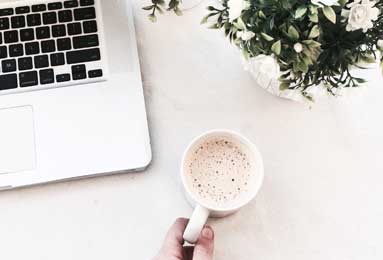 76人与勇士巅峰对决：篮球盛宴回顾与战术解析